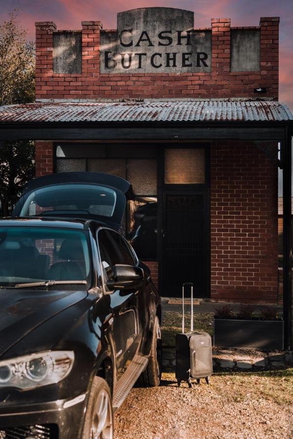 The Cash Butcher - Classy & Centrally Located Ballarat Exterior photo